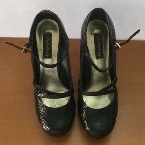 Fabulosity ladies black  9.5m high heel.